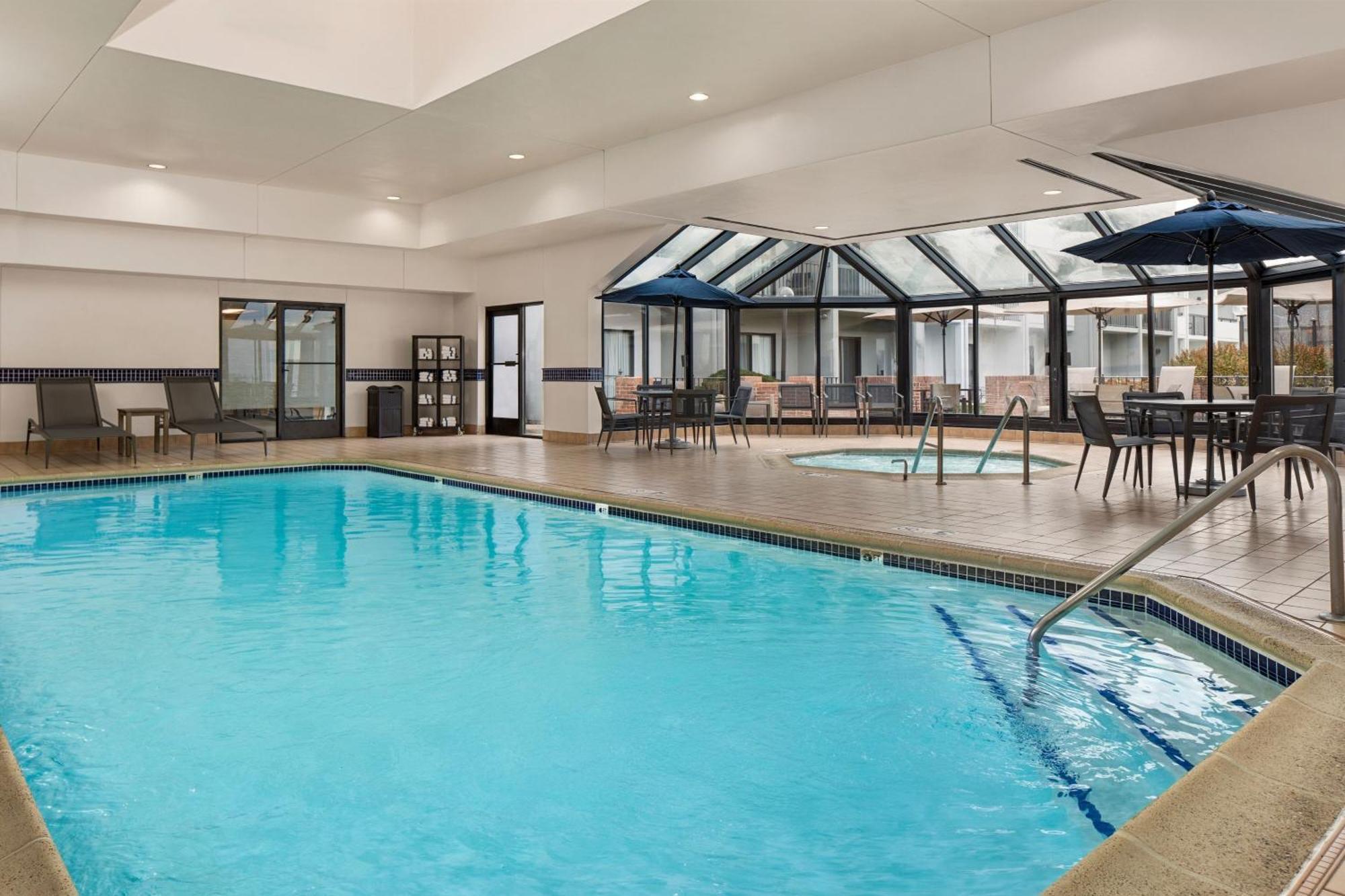 Courtyard By Marriott Chicago Waukegan / Gurnee Hotel Luaran gambar