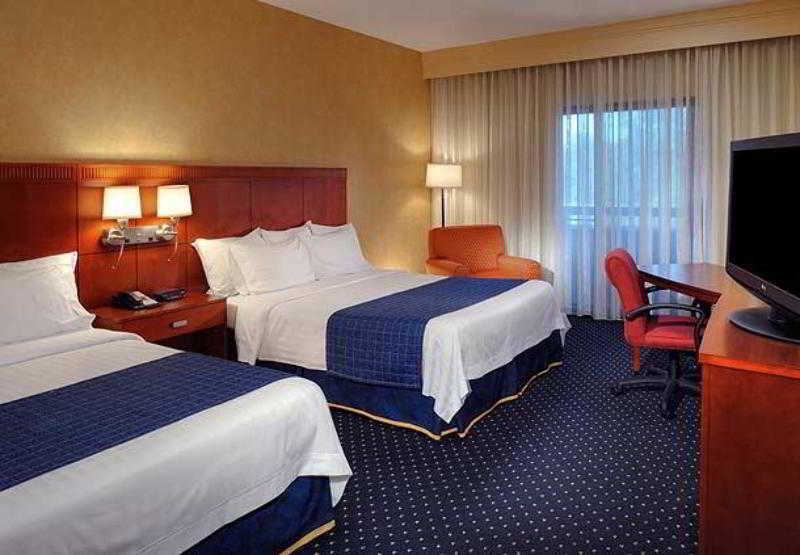 Courtyard By Marriott Chicago Waukegan / Gurnee Hotel Bilik gambar